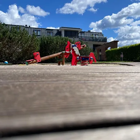 Z Ogrodem Na Osiedlu Aquarius 아파트 *