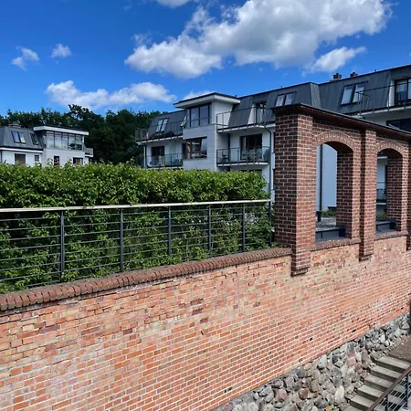 Z Ogrodem Na Osiedlu Aquarius 아파트 소포트