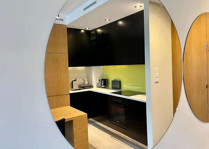 Z Ogrodem Na Osiedlu Aquarius Apartamento Sopot