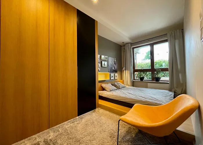 Z Ogrodem Na Osiedlu Aquarius Apartamento Sopot